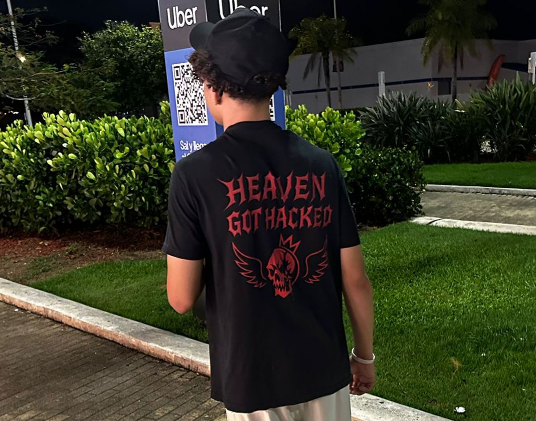 Kraze "CRIMSON ANGEL" Shirt